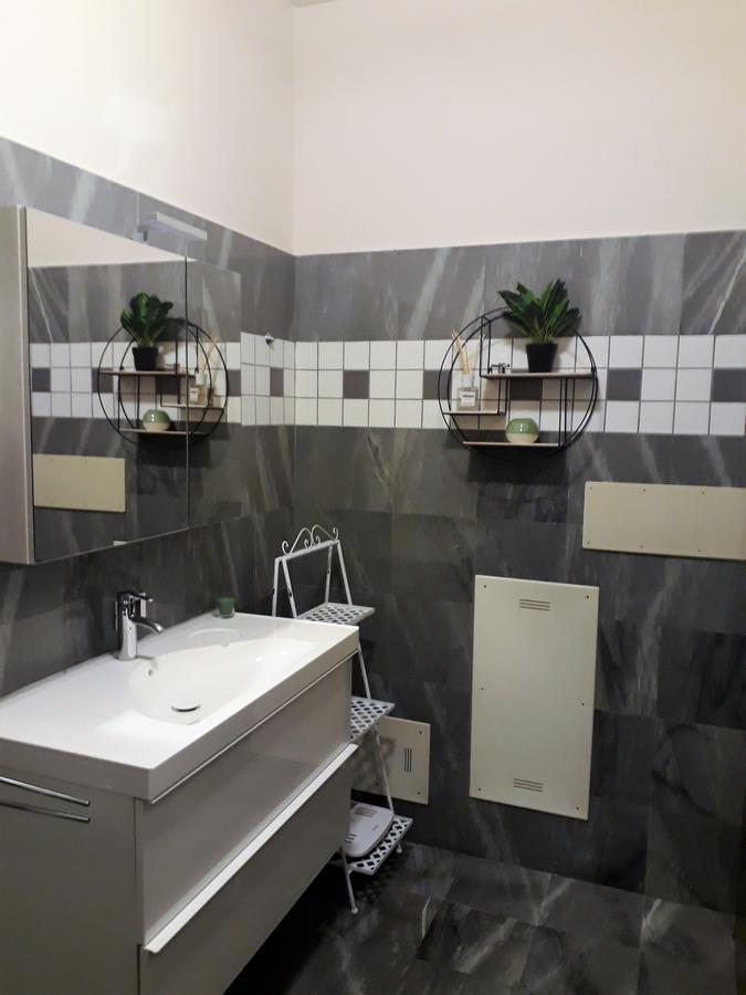 Campione Giulia Exclusive Lakefront Apartment By Gardadomusmea Campione del Garda Kültér fotó